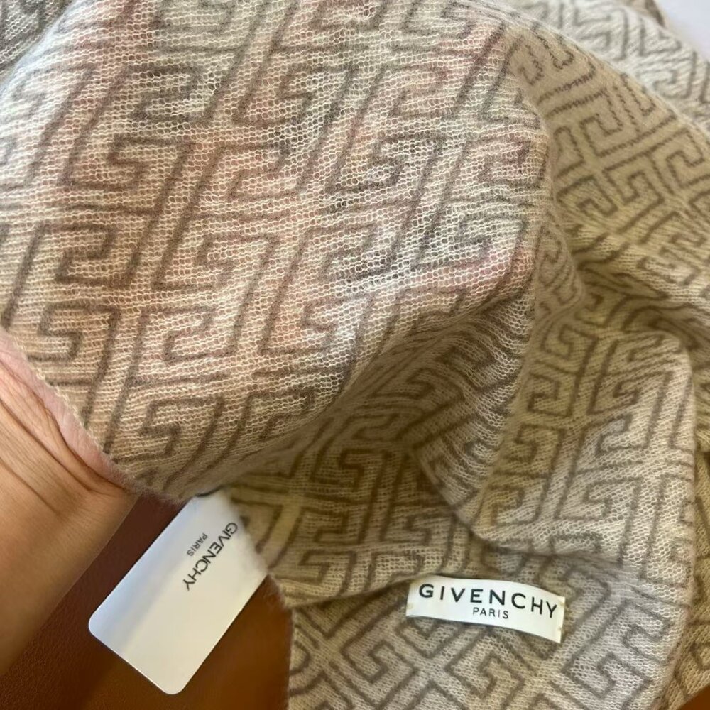 Givenchy Wool Scarf - Picture 5 of 9